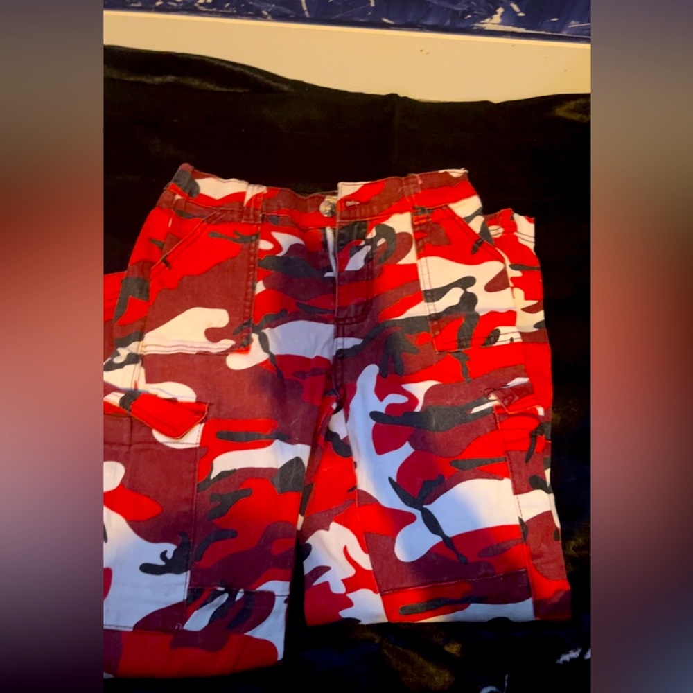 Almost Famous red cargo pants